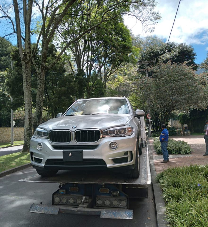 Traslado internacional de vehículos con asesoría legal aduanera